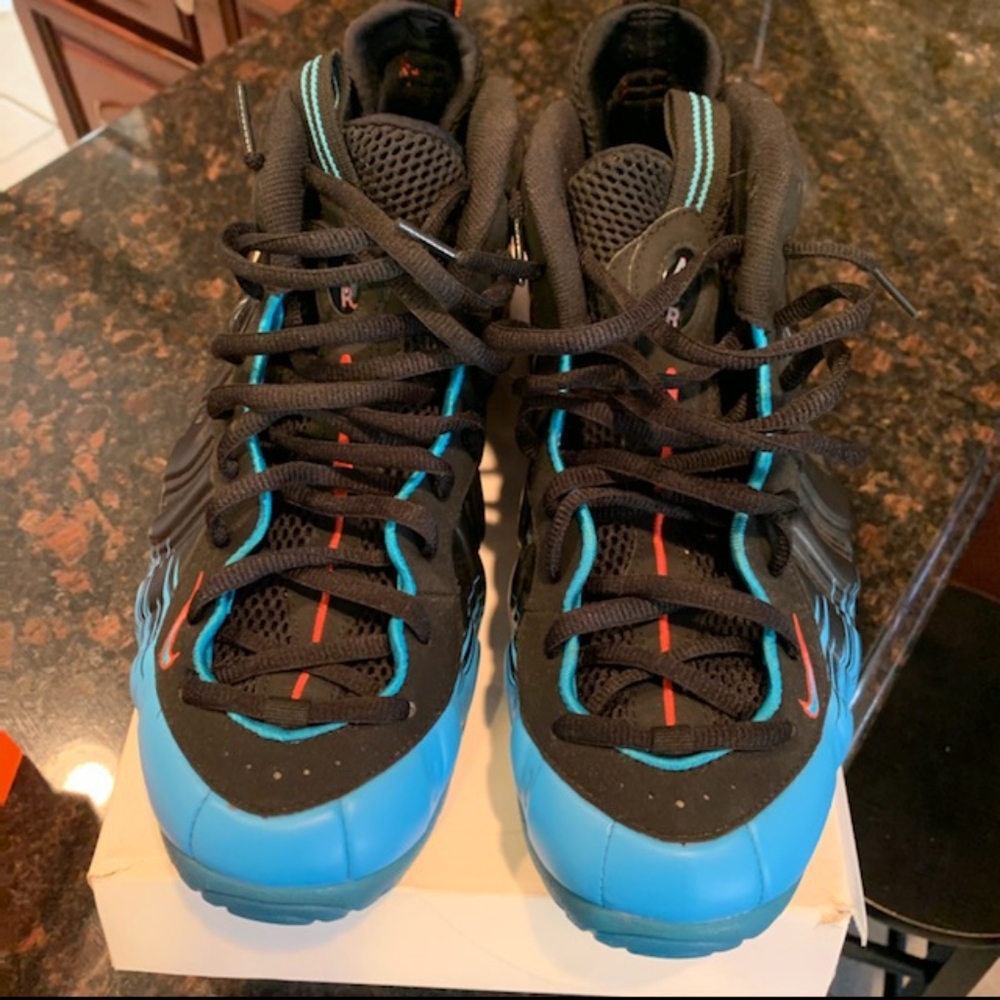 Nike Air Foamposite Pro Spiderman - Picture 3 of 4